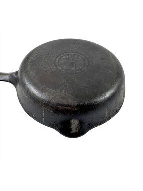 Small Griswold Cast Iron Skillet 3 Erie PA 709 C Vintage 1930s Flat Frying Pan